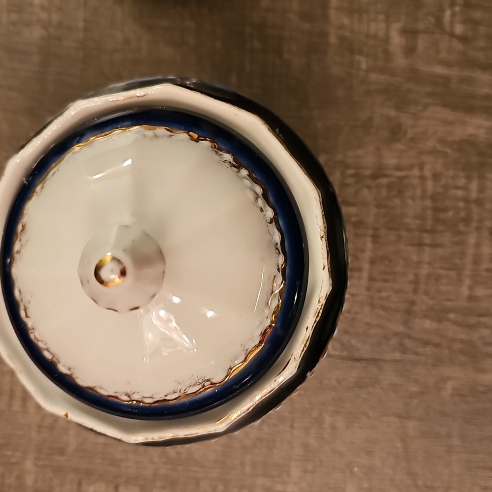Antique Vanity Set - Picture 2 of 10